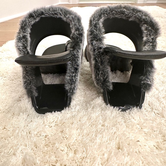 United Nude Loop Toe Teddy Heel - Picture 4 of 6